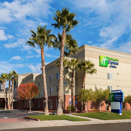 Holiday Inn Express Hotel & Suites Vacaville By Ihg Екстер'єр фото