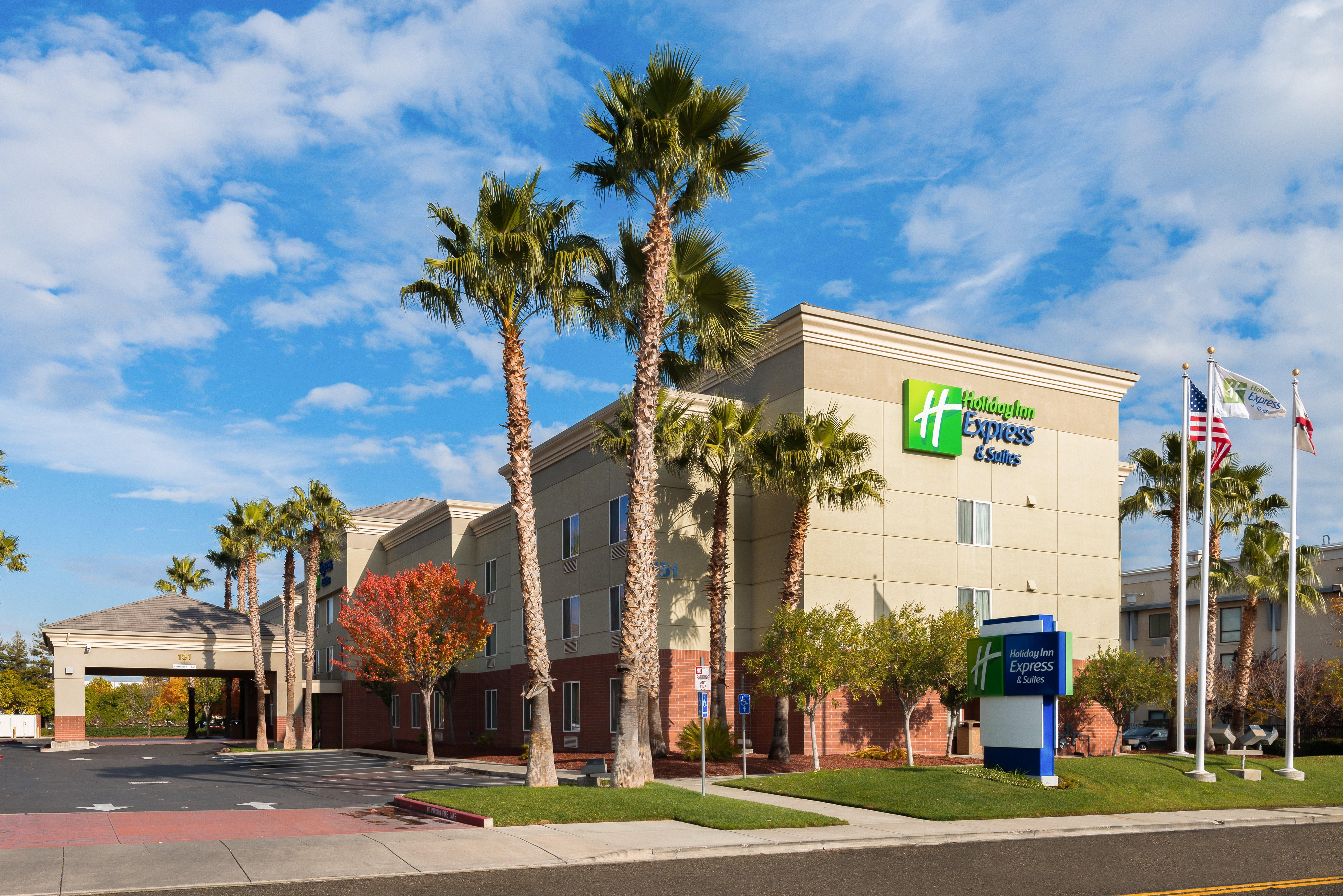 Holiday Inn Express Hotel & Suites Vacaville By Ihg Екстер'єр фото